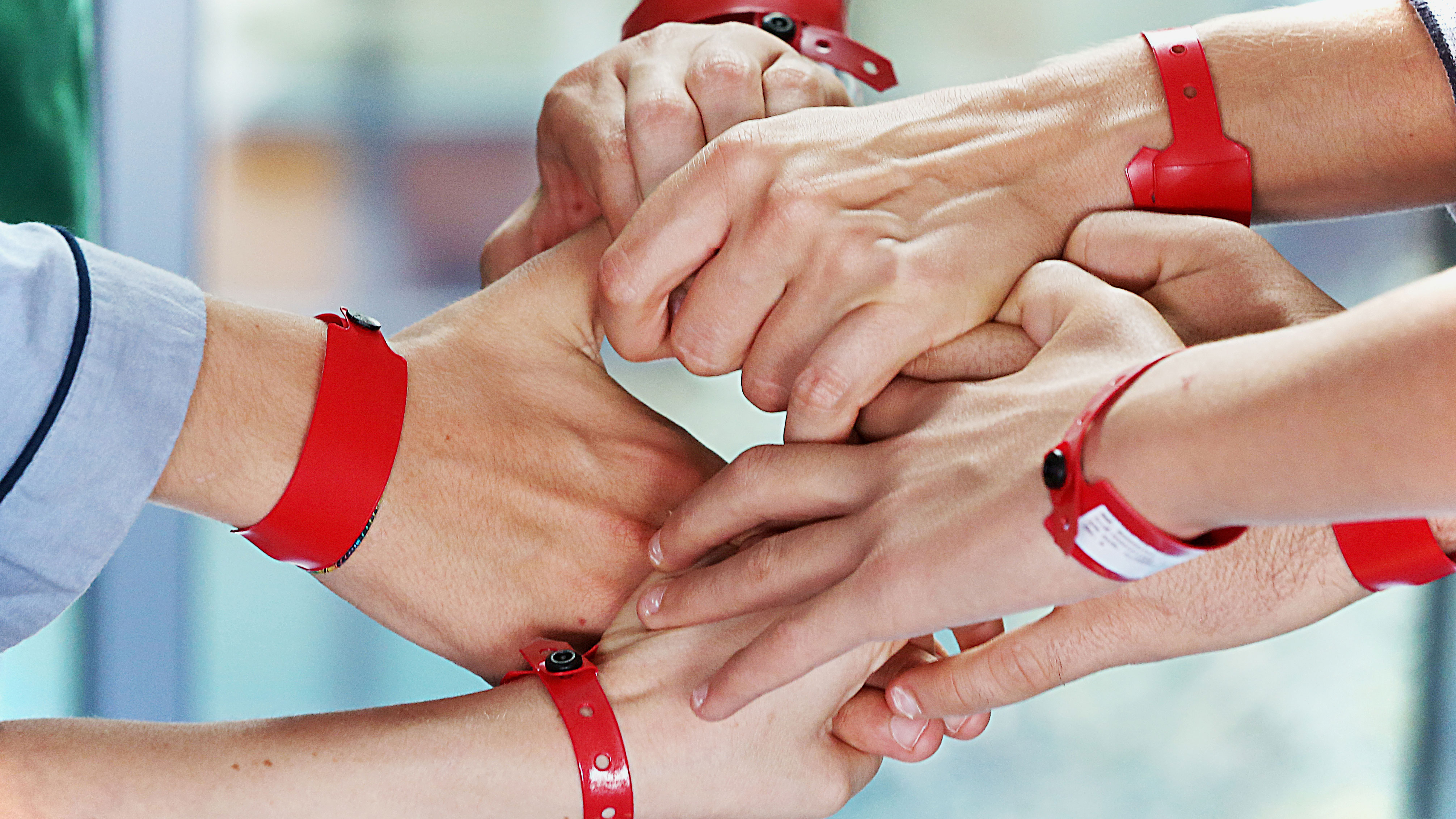 BRACCIALETTI ROSSI - EP. 6