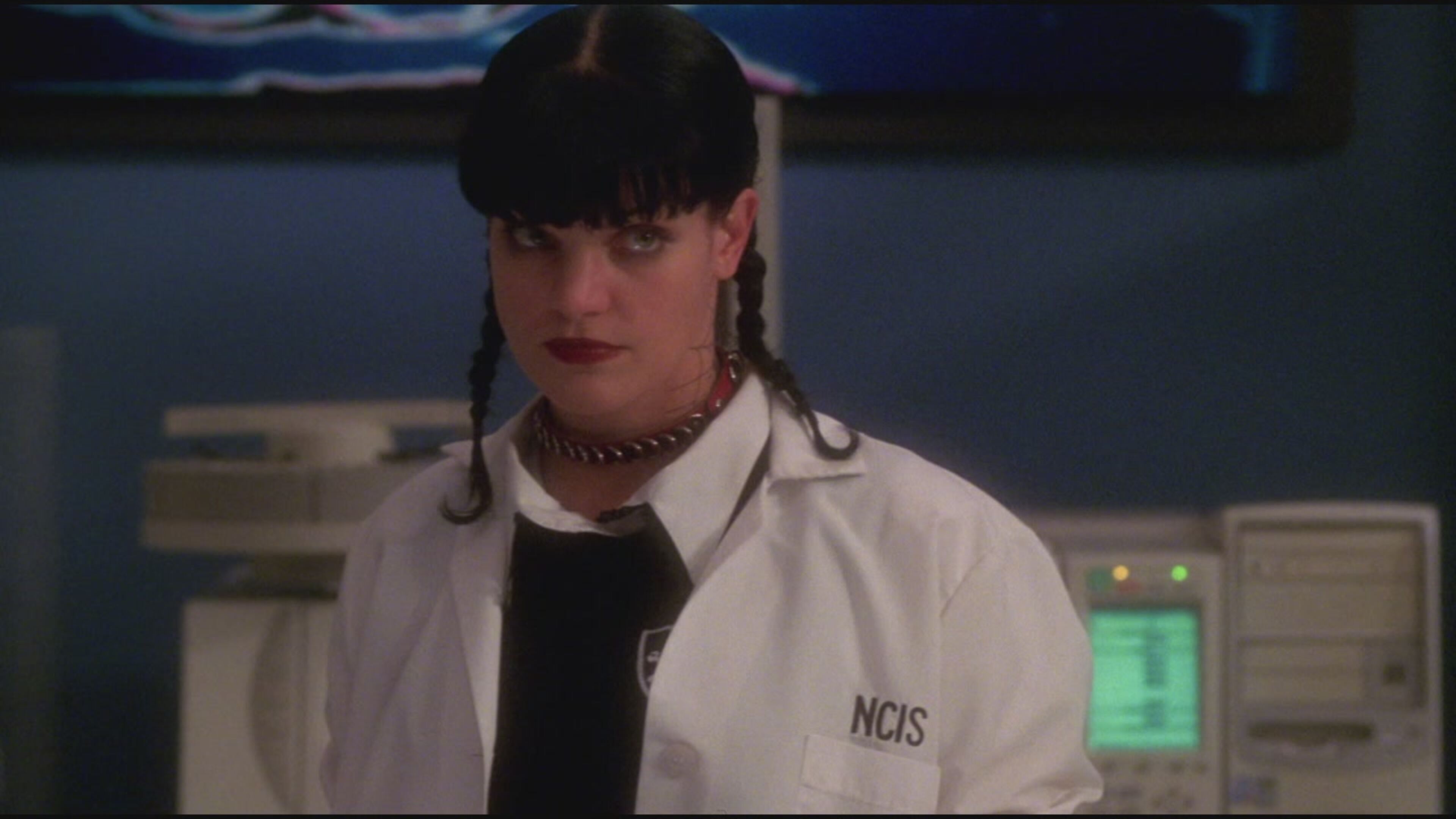 NCIS - Unità anticrimine 3 - S3 Ep22 Un pugno pericoloso