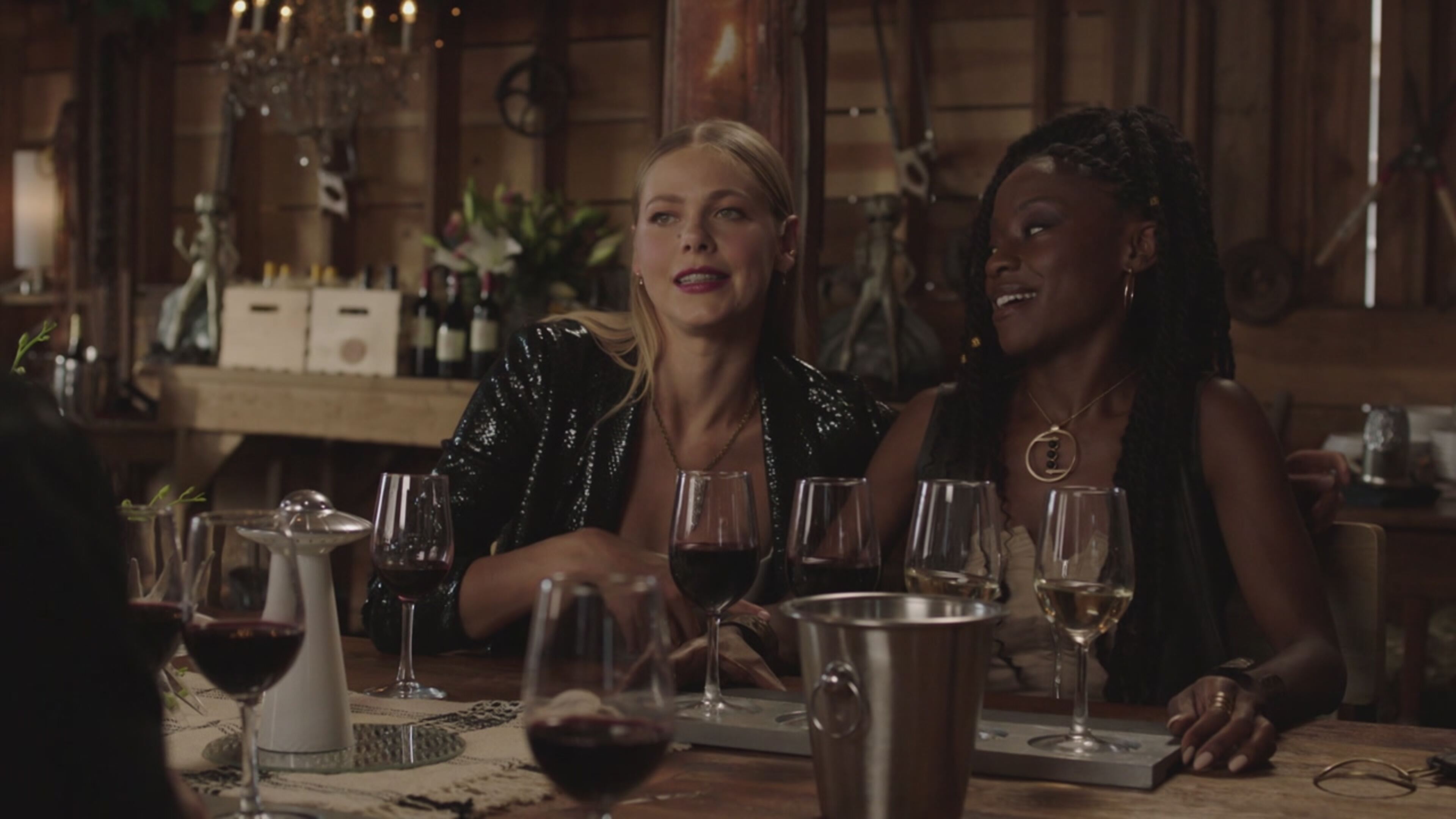 Roswell, New Mexico 4 - S4 Ep3 La verita' e' la' fuori