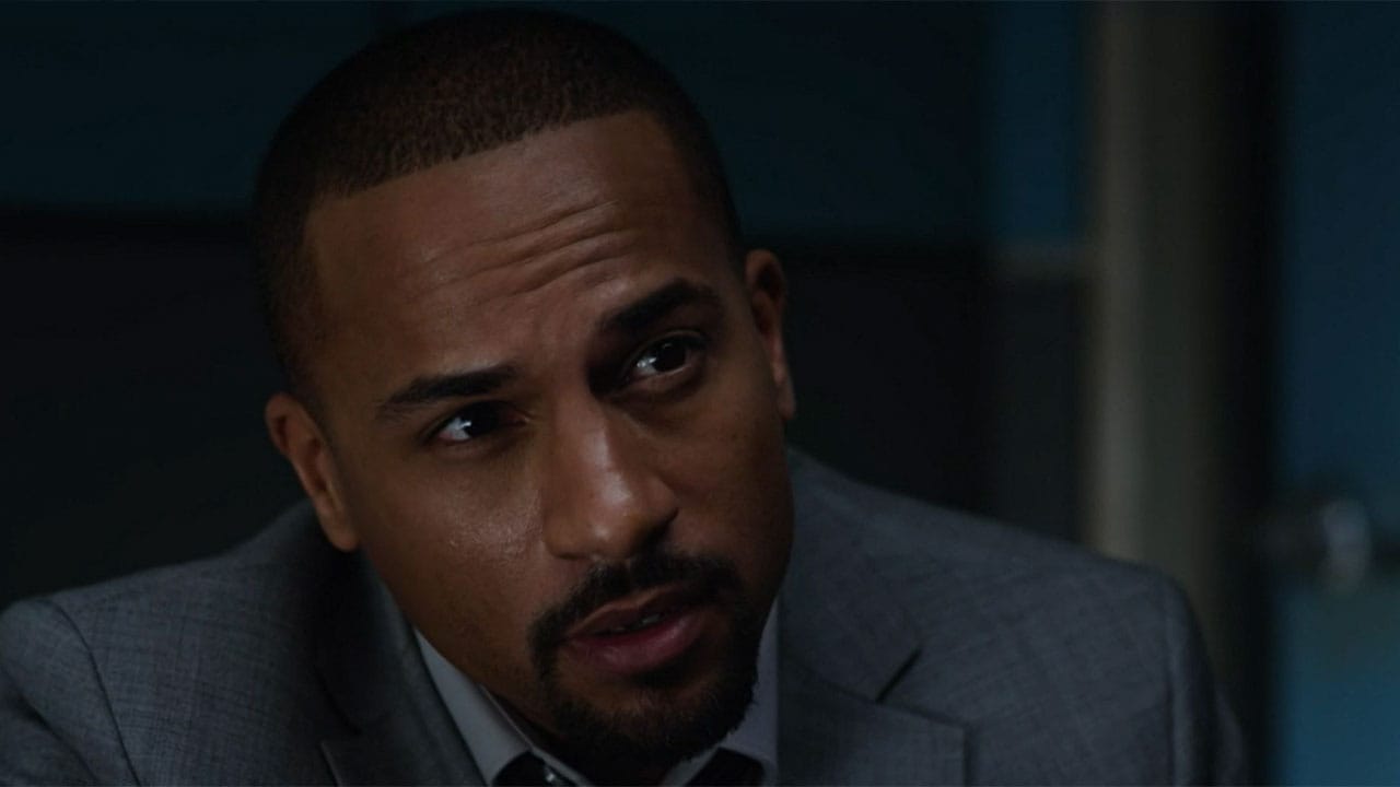 Wild Cards S2E4 Dial 'A' for Alibi