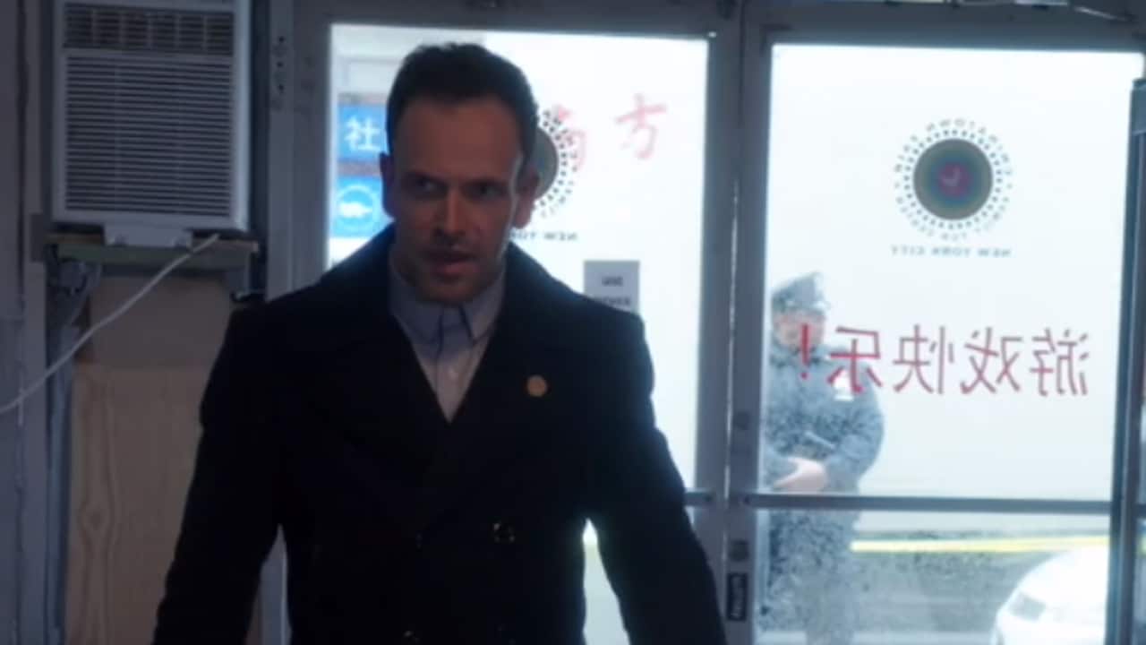 Elementary S4E14 - Chi è l'uomo mascherato?