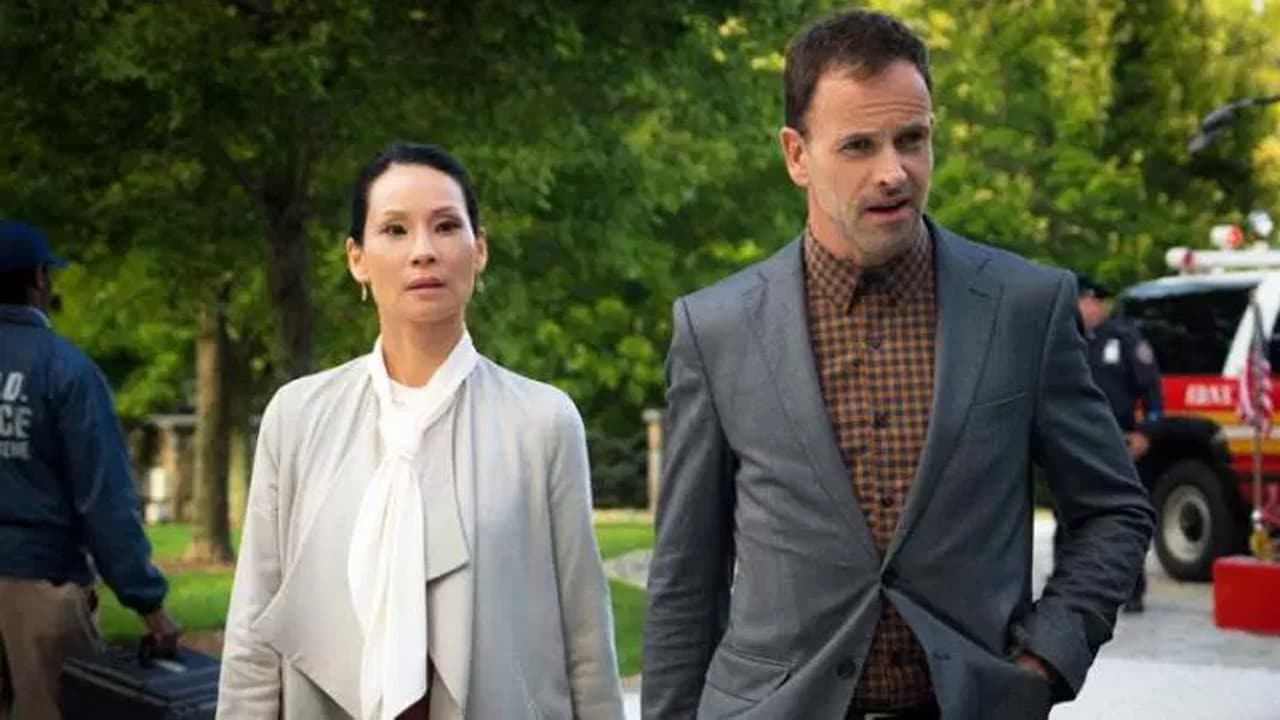 Elementary S5E1 - Follia a due