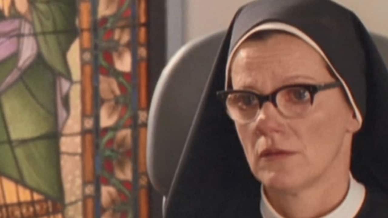 Un ciclone in convento S6E9 - L'esame di guida