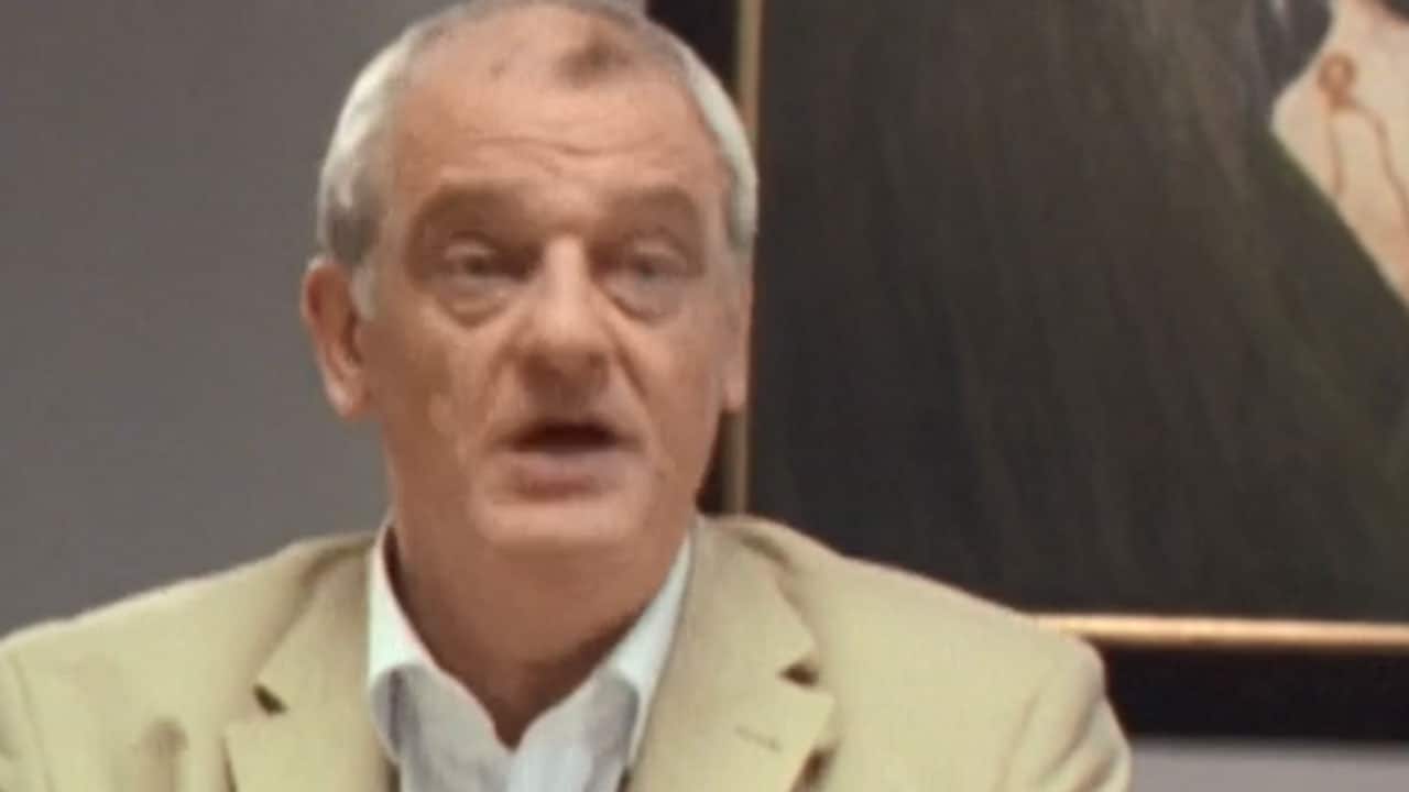 Un ciclone in convento S6E13 - Un sindaco in mutande