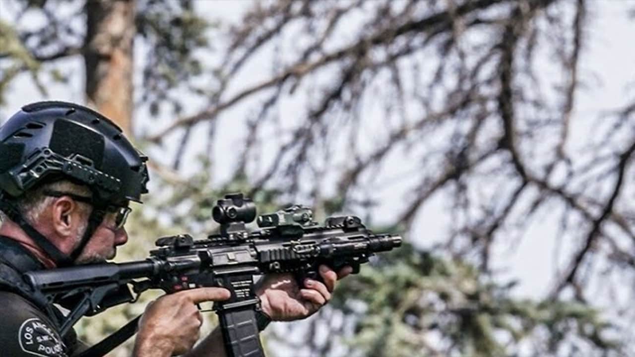 S.W.A.T. S5E5 - Touchdown