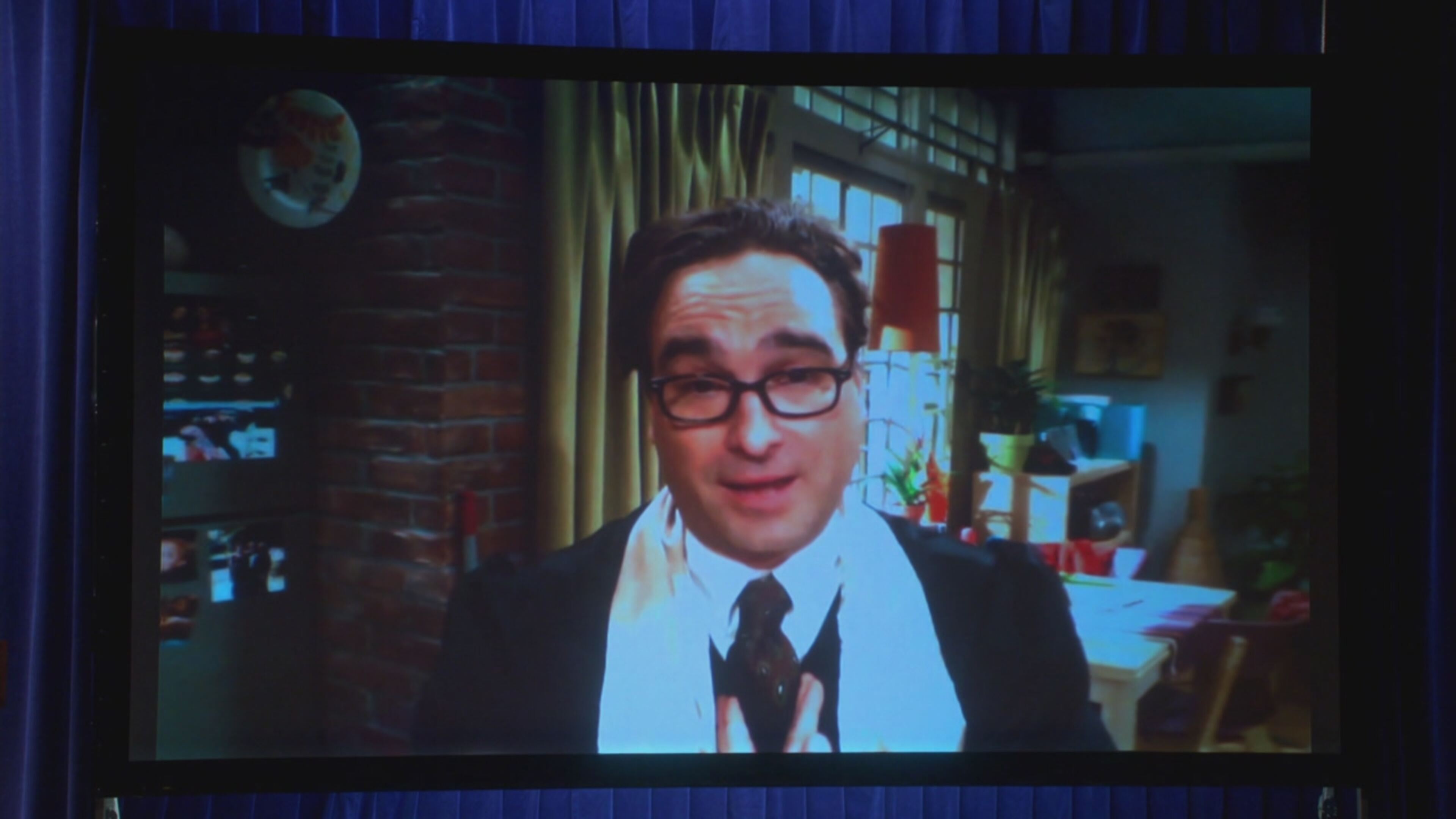 Big bang theory 8 - S8 Ep22 La trasmissione del diplomato