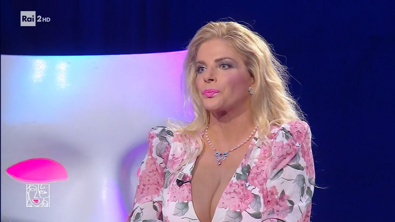 Storie di donne al bivio Mercoledì - Puntata del 27/11/2024