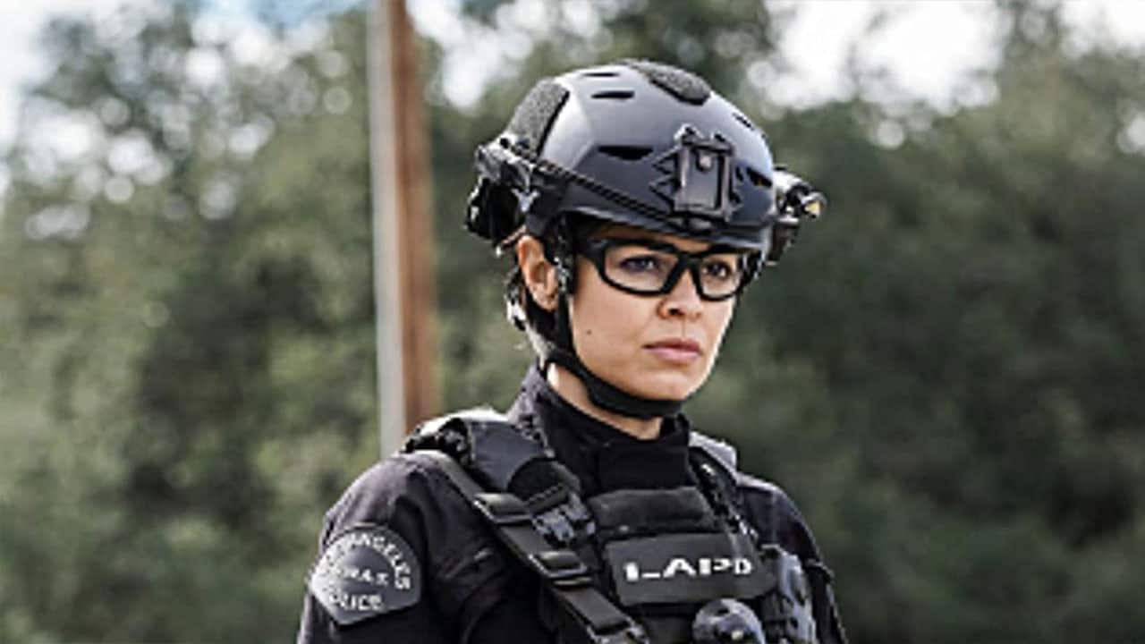 S.W.A.T. S5E19 - In arrivo