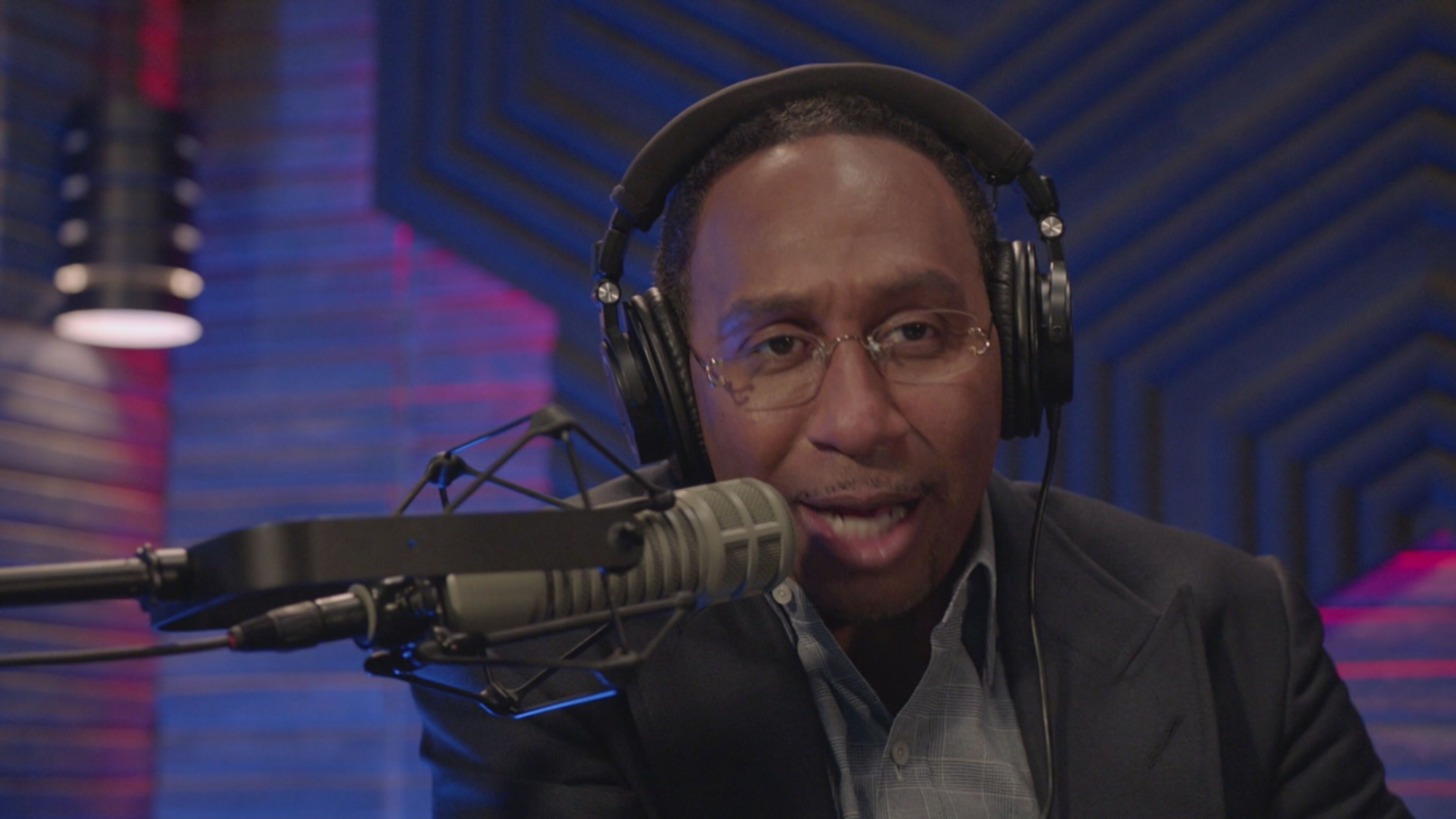 Black-ish - S8 Ep3 Bow-M0